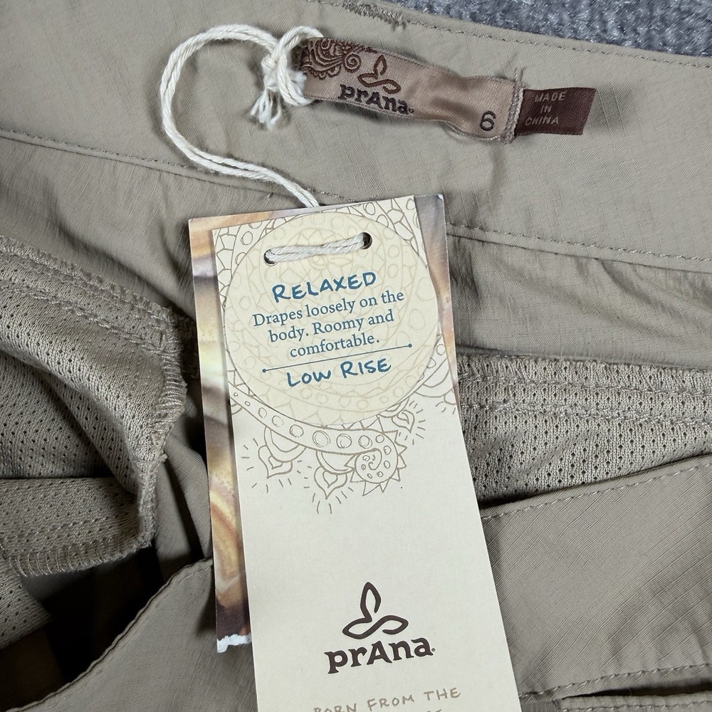 NWT Prana Capris Women's 6 Beige Nylon Zipper Leg Relaxed Low Rise - Picture 3 of 8